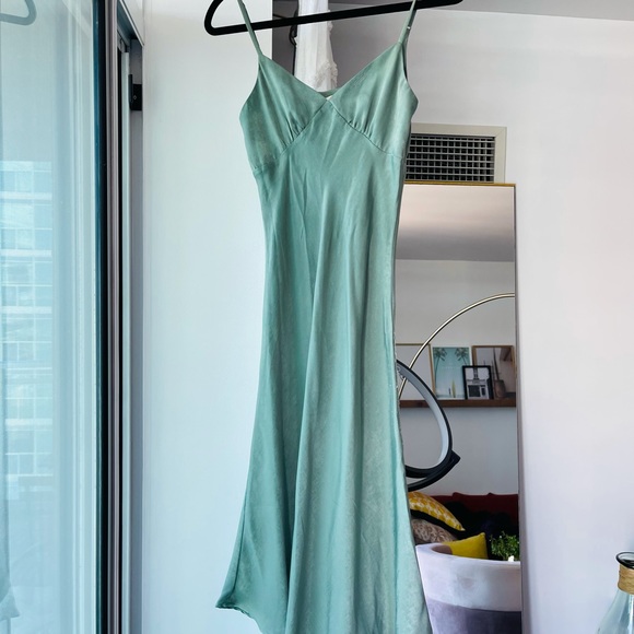 Simple Retro slip dress. Size XS. Worn only once. - Picture 2 of 4